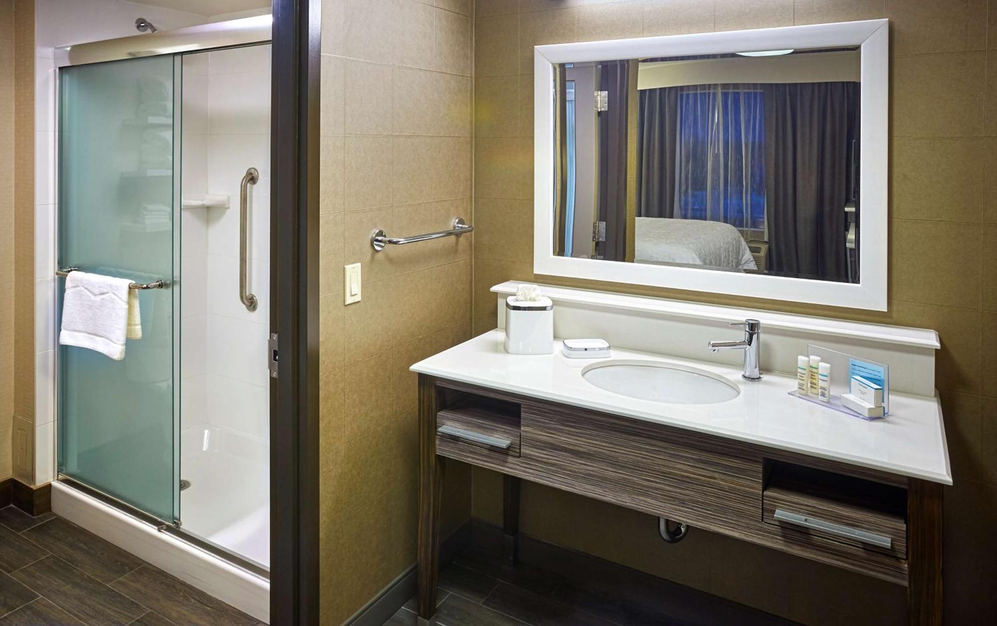 Hampton Inn By Hilton Timmins Exterior foto