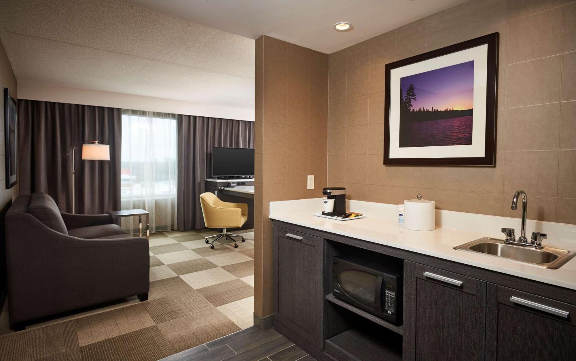 Hampton Inn By Hilton Timmins Exterior foto