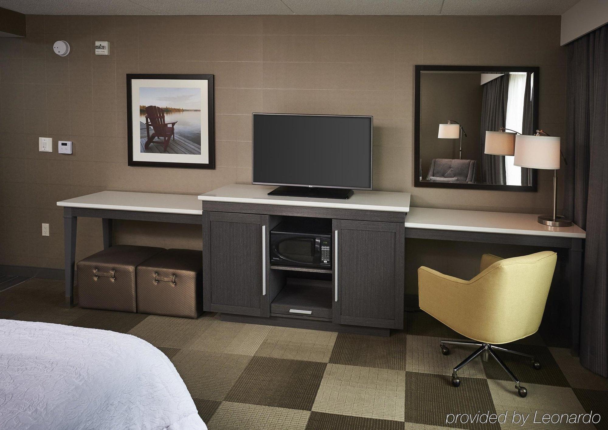 Hampton Inn By Hilton Timmins Exterior foto